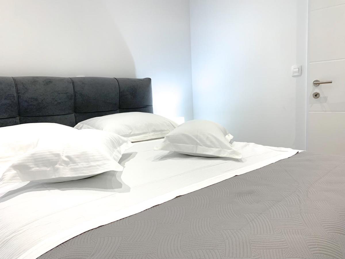 G Apartment Подстрана Экстерьер фото